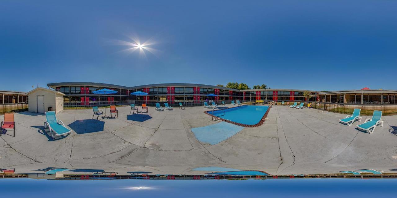 Econo Lodge Cave City Exterior photo