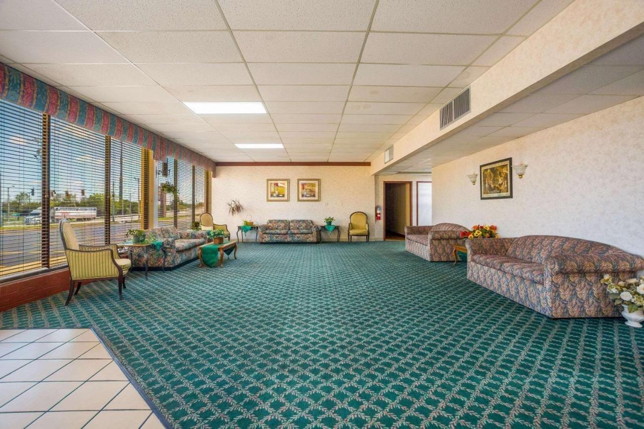 Econo Lodge Cave City Exterior photo