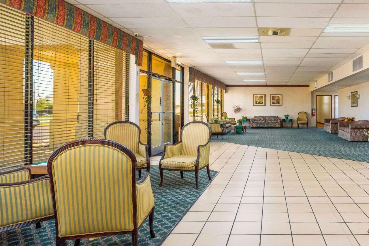 Econo Lodge Cave City Exterior photo